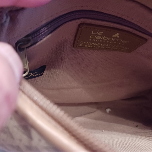 Purse - Picture 3 of 3